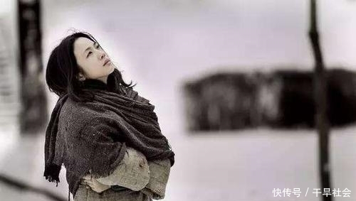 鲁迅弟子萧红:两次未婚怀孕,智商极高情商极低的第一苦命女子