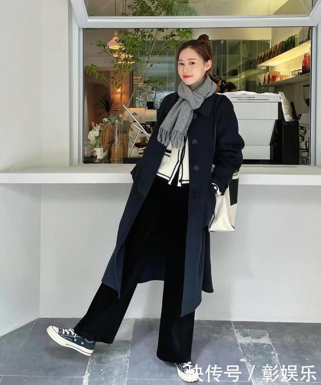 小个子女生,冬季穿大衣多选这“2个”长度,好看又显高