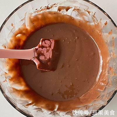 这道家常菜巧克力玛芬蛋糕,小白也能变大厨