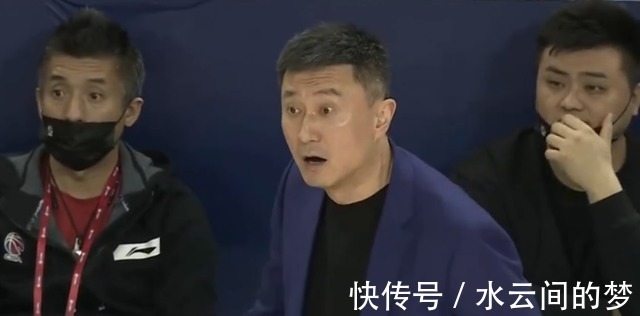 孙铭徽|8连胜!广厦双杀广东,孙铭徽25+7易建联11分,垫脚引冲突