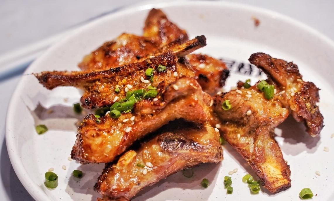 香烤椒盐五花肉，不炒不炖，酥脆入味，配个小酒超美味，肥而不腻