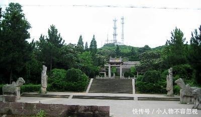 盗墓贼都嫌弃他的墓,300年来无人关注,结果墓中藏有一座金山!