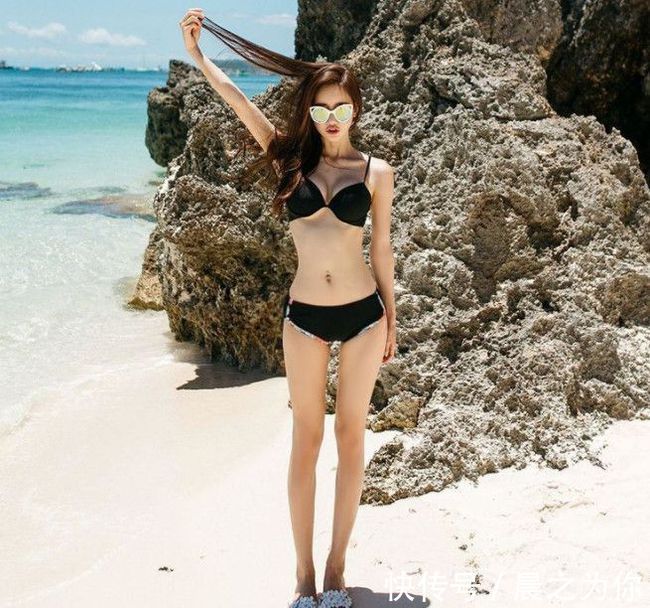 身材 比基尼泳衣小姐姐,尽显曼妙多姿的美感,真迷人!