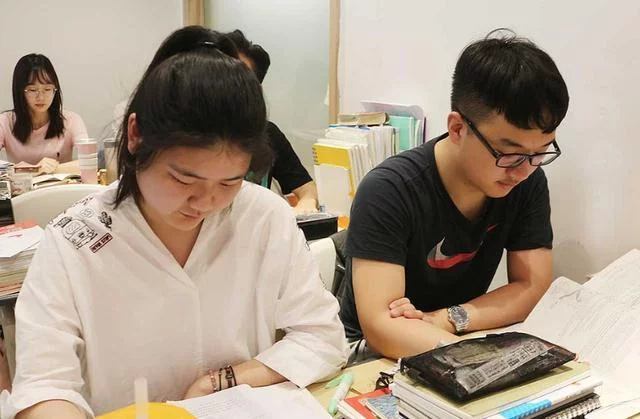 85高校排名“重新洗牌”,第一梯队实力强劲,高考生应提前了解"