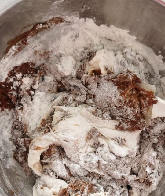 中筋面粉|蒸红糖馒头，不要只加酵母，面里加一点它，香软有嚼劲，个个开花