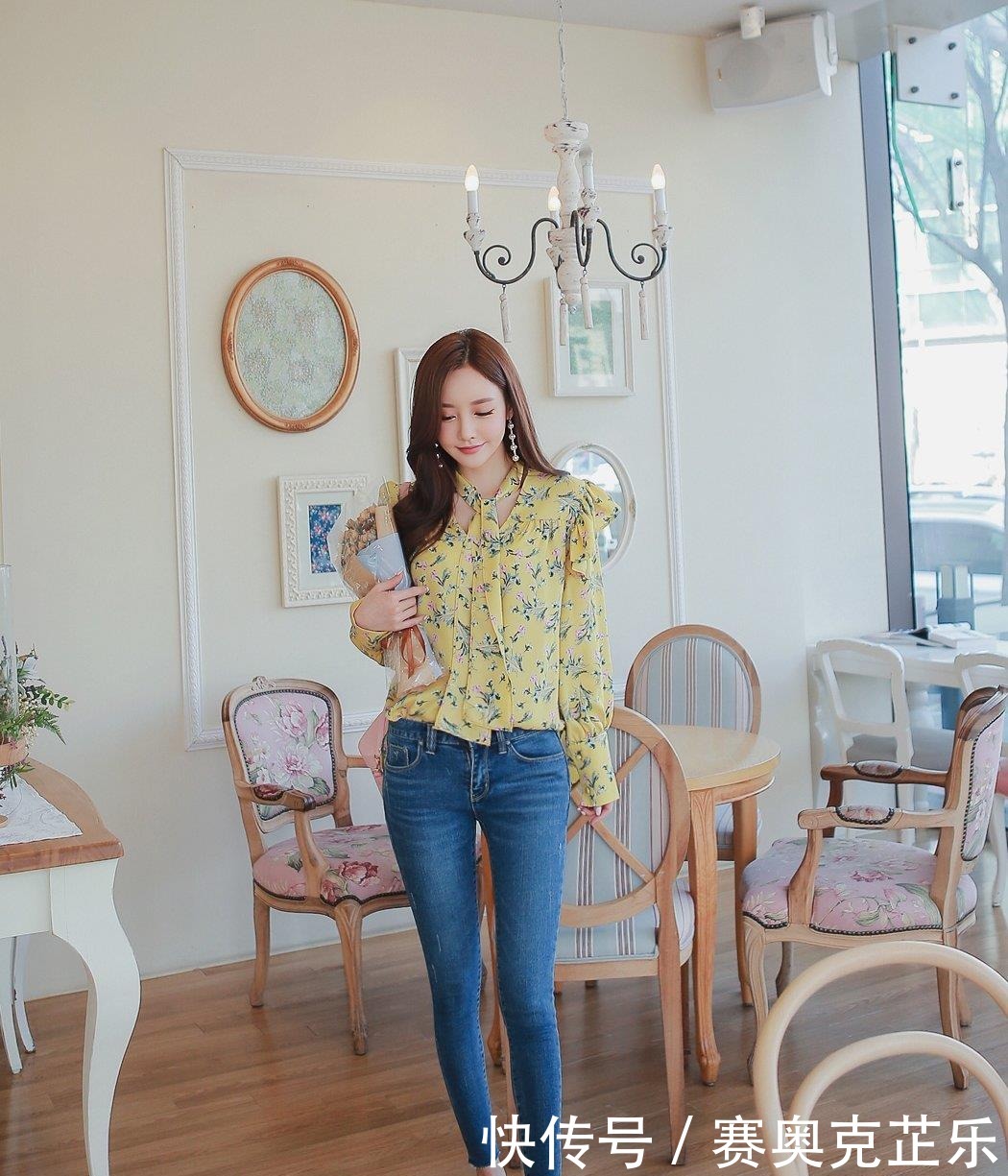 玻彩|孙允珠:春熙芊柳珐琅玻彩褶皱碎花衫!
