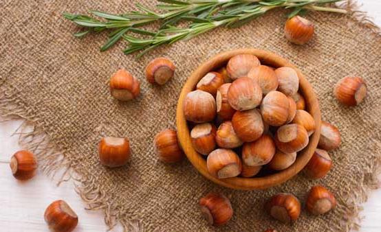 腰果|10种坚果营养排行榜，核桃为脑之果护脑标兵，可促进代谢！