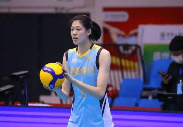 张常宁|一传完美进攻无人可挡！李盈莹轰17分火力强，朱婷接班人非她莫属