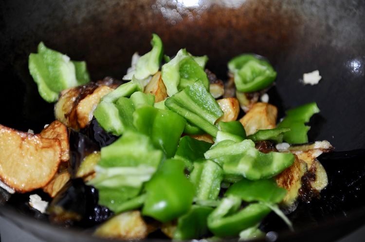 东北名菜地三鲜的家常做法，鲜香解馋，好吃不腻