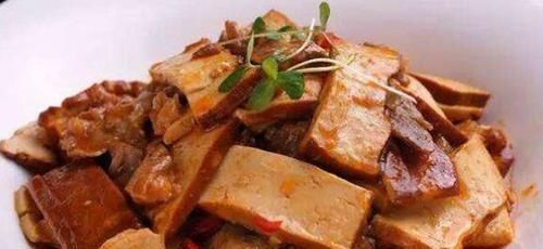 女性可以多吃三种美食，补充营养、改善体质，有益健康