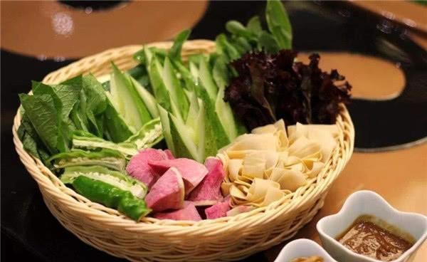 东北人|如果在东北菜馆里看到这2道菜,大家要注意了,十有八九不正宗