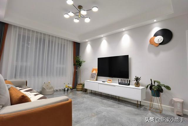 电视|越来越流行不做电视墙,学她家装修,入住三个月生活幸福美满