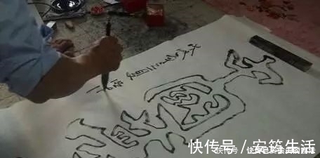 罗明海|农民大叔自创“无笔飞书”，靠着这手艺年入10万，网友：这不是书法