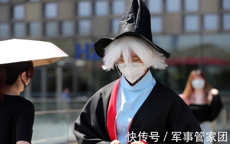coser|这个夏天看漫展，口罩被coser玩出了“花”……