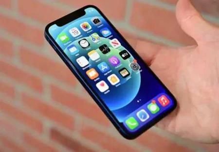 手机|iPhone12mini 降价 800，现货卖不动？不保值才是元凶