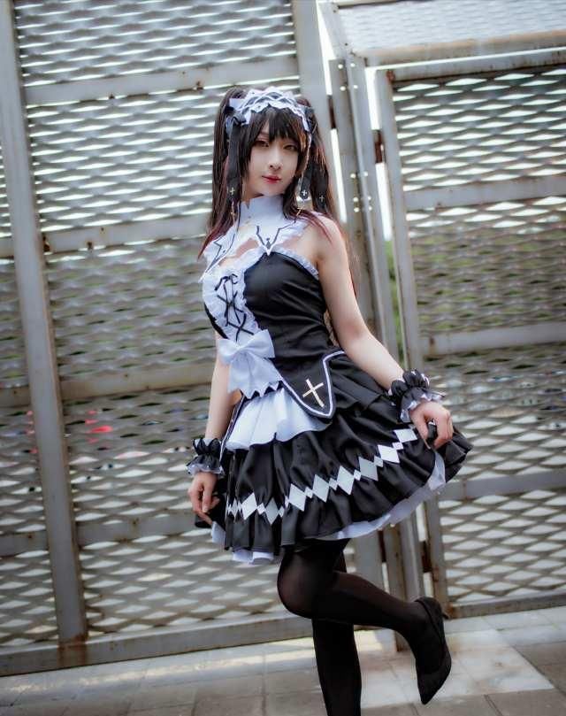 时崎狂三的cosplay，配“黑丝”女仆装的狂三只让人想把她抱回家