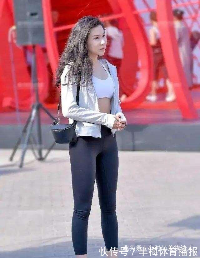 腰线 选好适合自己的打底裤，时尚又富有设计感，增添气质