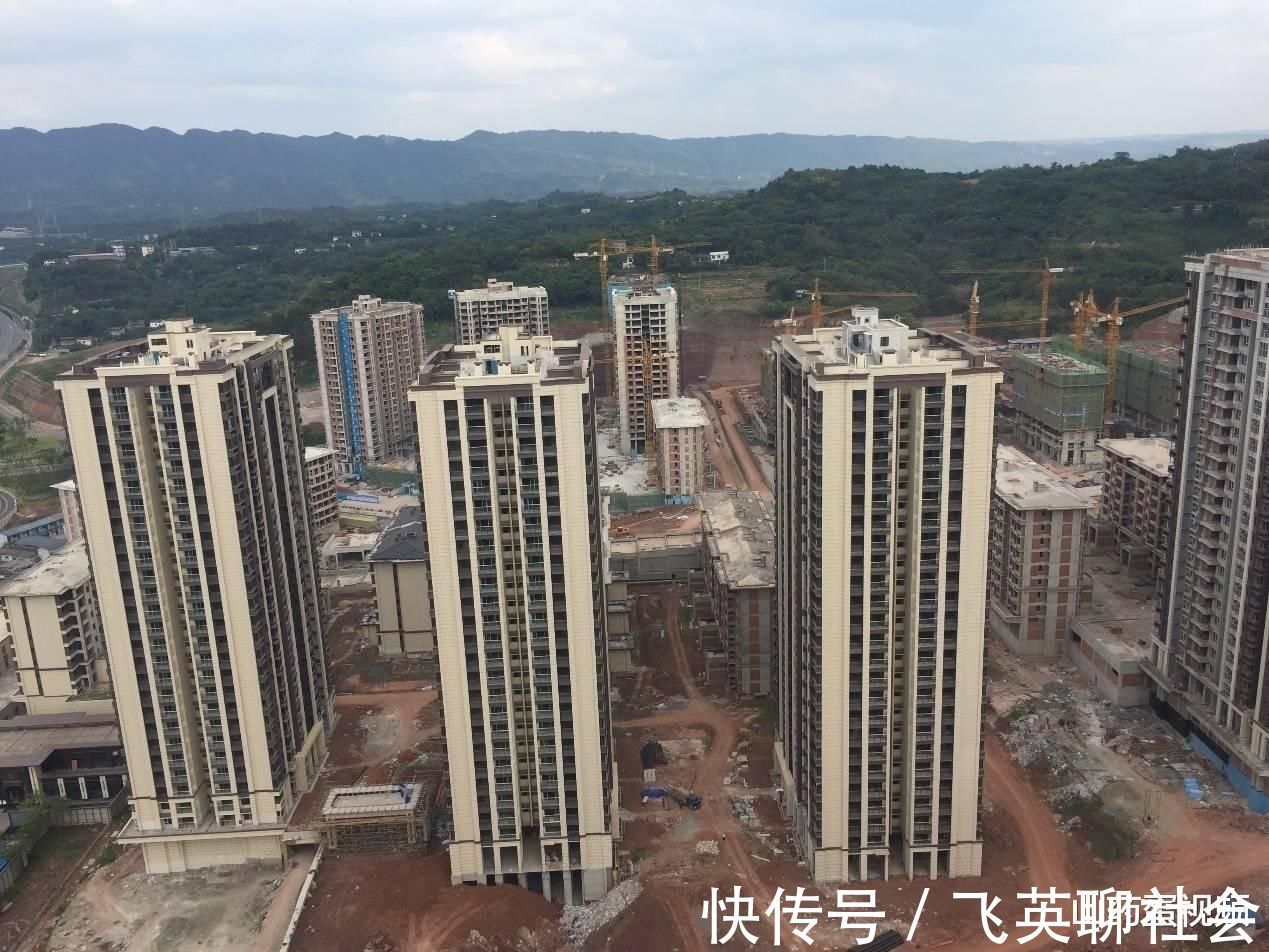 高层|33层的高层,如果就剩下1层、20层和32层,刚需选哪个最好?
