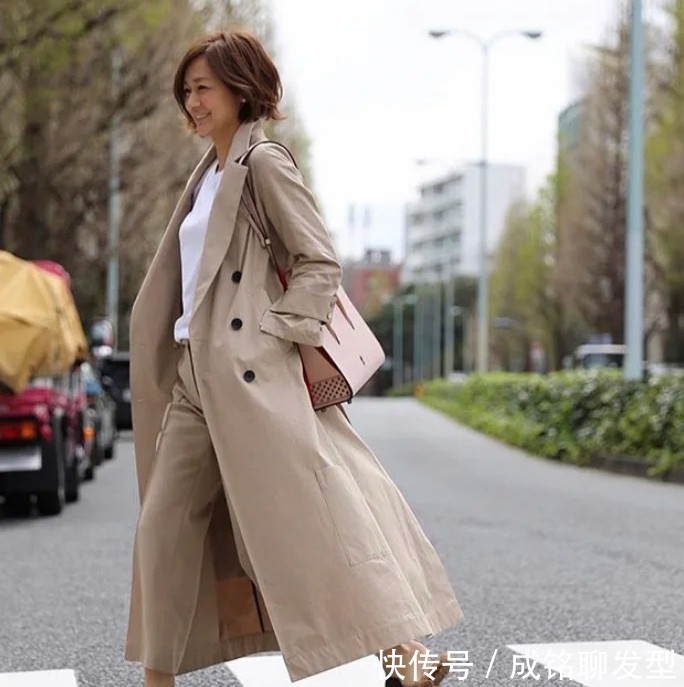 秋天|最适合秋天的大地色穿搭,看博主如何搭配出高级感,温暖又显气质