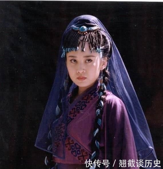 华山|说一说任盈盈为什么和令狐冲在一起了?