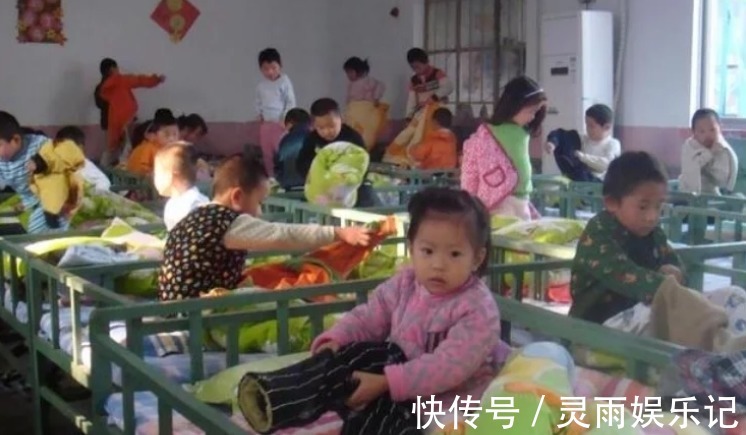 家长|幼儿园老师在家长群发午睡照,宝妈看后雷霆大发:这什么服务
