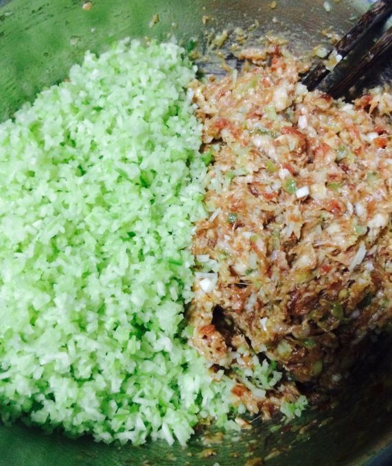 调萝卜馅时，用盐腌还是焯水？试试这招，鲜香营养没生味，不出水