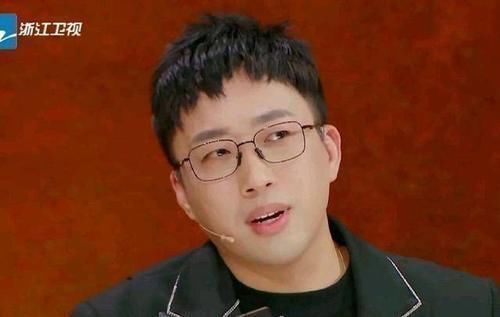 于正|因在综艺中点评时语出惊人话题炒作,111位影视从业者联名抵制于正郭敬明