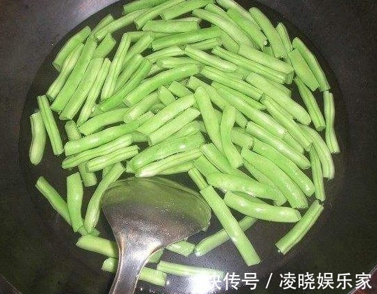西蓝花|炒前需要焯水的四种蔬菜,许多人偷懒省掉,殊不知影响身体健康