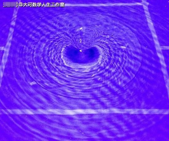 在家模拟黑洞,只需要一个浴缸就够了