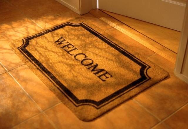 短毛|地垫到底该放在门外还是门内?竟然这么多人都做错了……