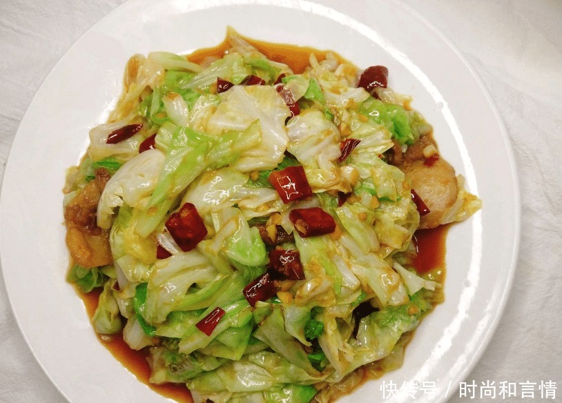 包菜|炒包菜,直接下锅炒是大错!多做1步,脆爽又入味,比饭店的好吃