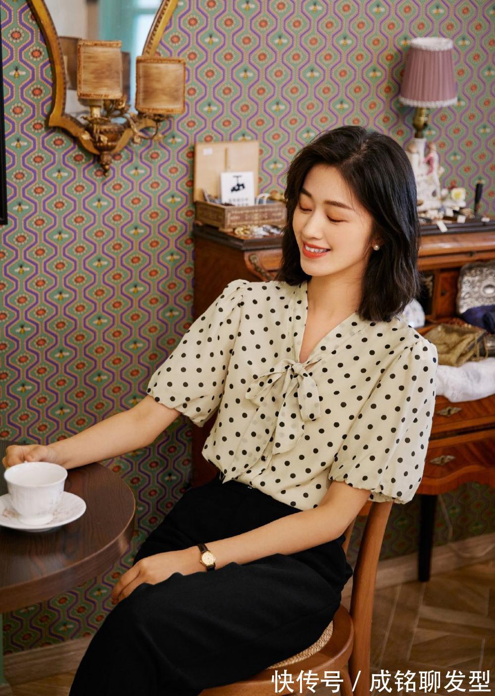 感宜|高级感宜简不宜繁,十款精致大气的职场穿搭,干练减龄不失时尚感