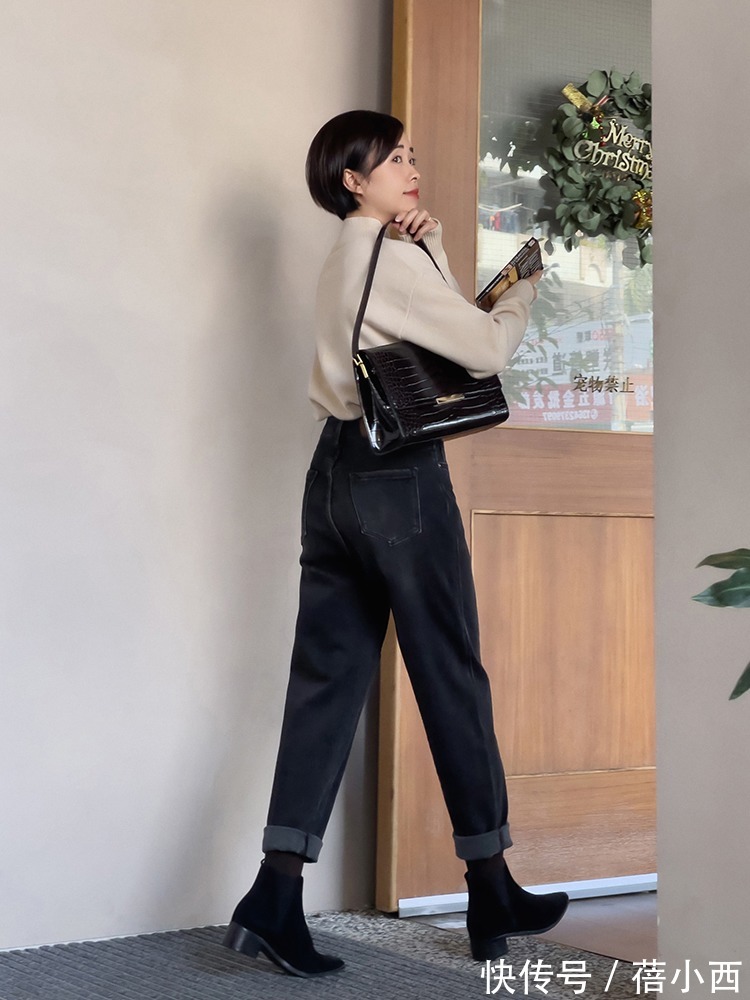 女生|小个子女生别只穿打底裤了,九分牛仔裤才是衣橱必备,配短靴超美