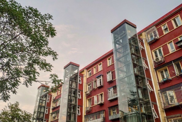 学区|2楼以上业主迎“喜事”,电梯新规全面推行,2类人有福了!