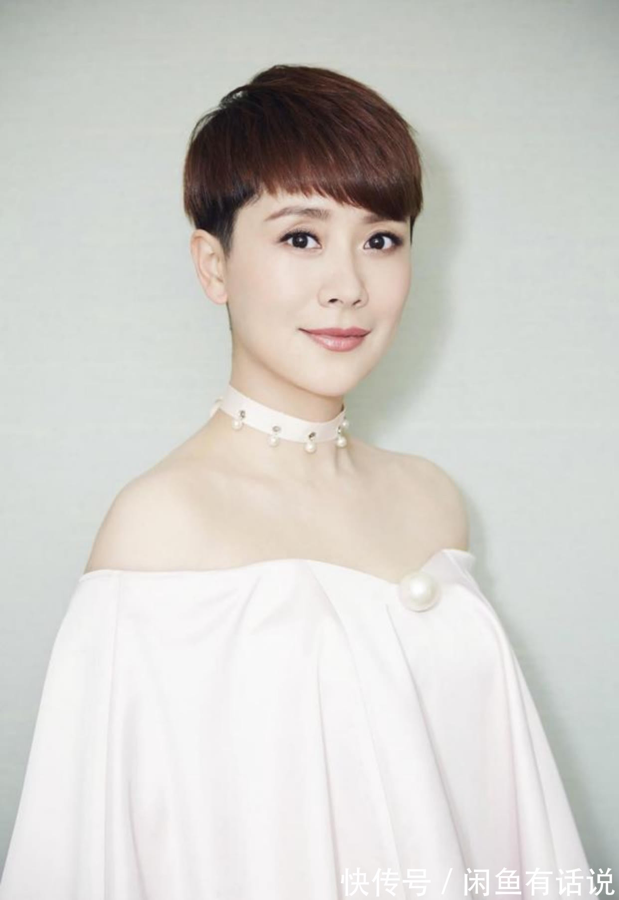 刘海 女人到50岁想要有气质,这4种发型尽量避开,容易显老还有大妈感