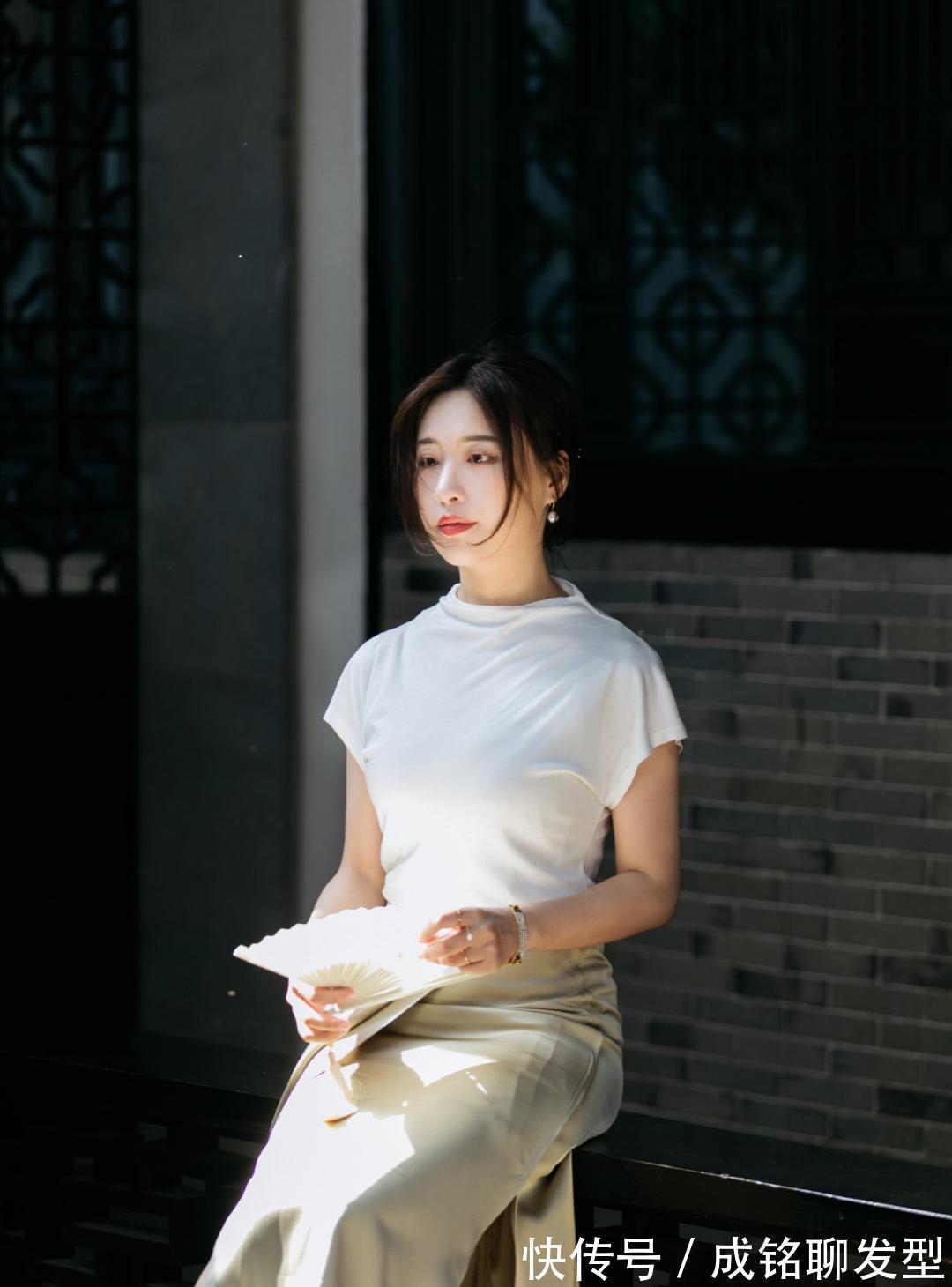 女人|奔四女人的优雅穿搭,清新简约的搭配精致又减龄,显身材更显气质