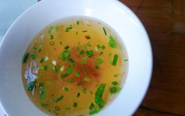 开馄饨店10年，这个调馅方法最靠谱，鲜嫩抱团，老人孩子都爱吃