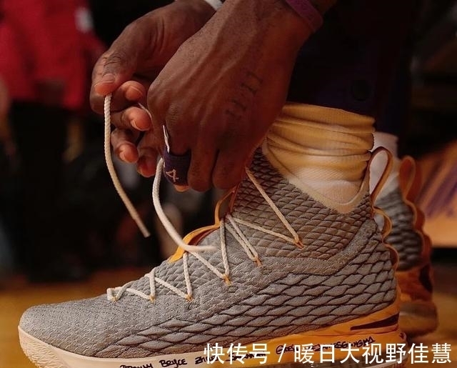 战靴|“打关键比赛，这双鞋就是我的第一选择”