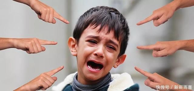 班主任|这3句话出口太伤人，父母教育孩子时要少说，好孩子都是夸出来的