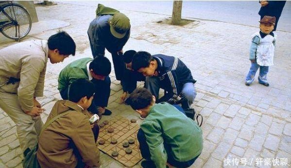 冰棍|老照片:记忆中的80年代,路边的小吃摊很干净,冰棍很便宜