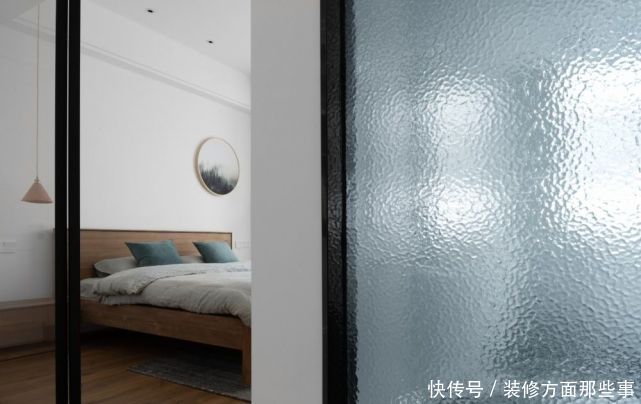 装饰画|120㎡北欧风三居室，客厅电视墙连接吧台，时尚又创意十足！