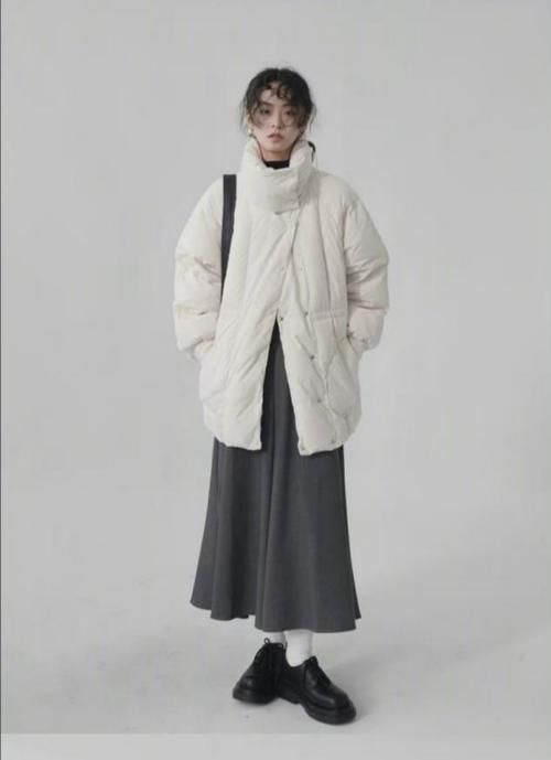 大衣怎么搭，选对版型+搭配，轻松变优雅小姐姐