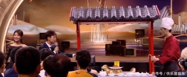 这一|何炅给嘉宾发吃的这一环节好有趣啊,明星们可以光明正大吃东西了