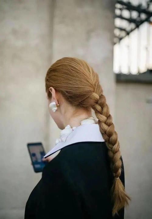 “法式慵懒”的扎发，短发，长发，看这一篇够了！