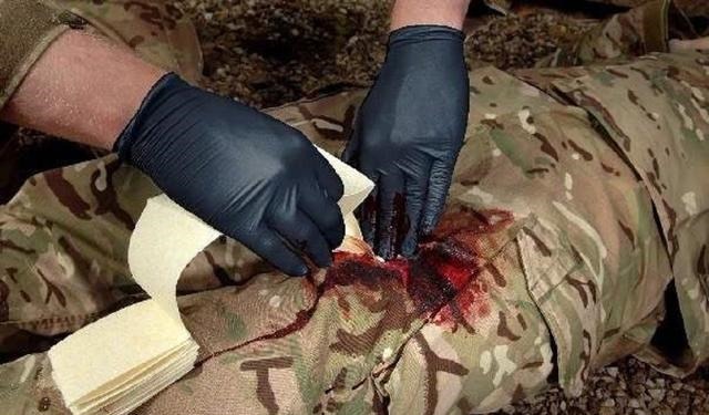 忽悠|人在中弹后究竟能活多久老兵看后冷笑回答别再被电视忽悠了