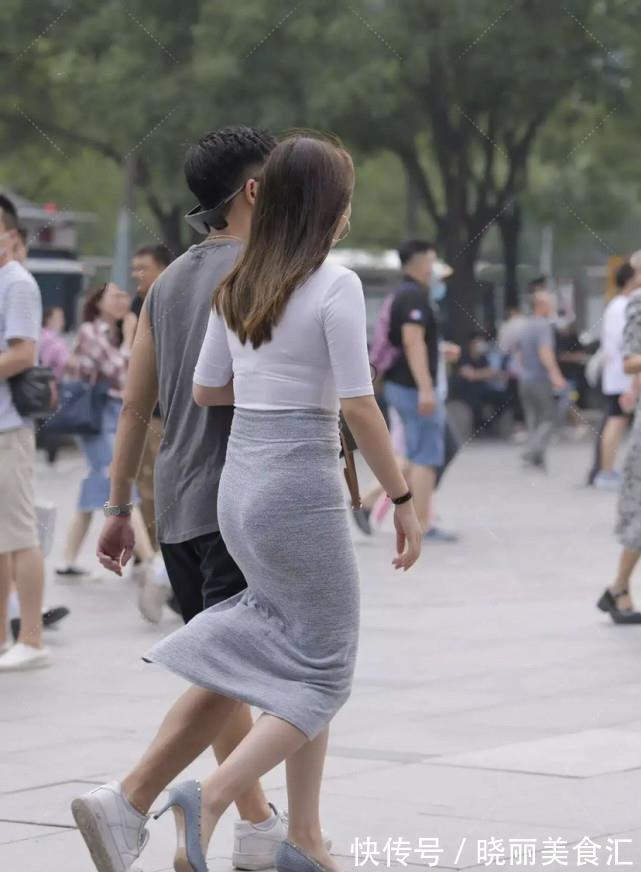 原则|奔四女性穿裙子，要把握好款式与长短，切忌脱离扬长避短的原则！