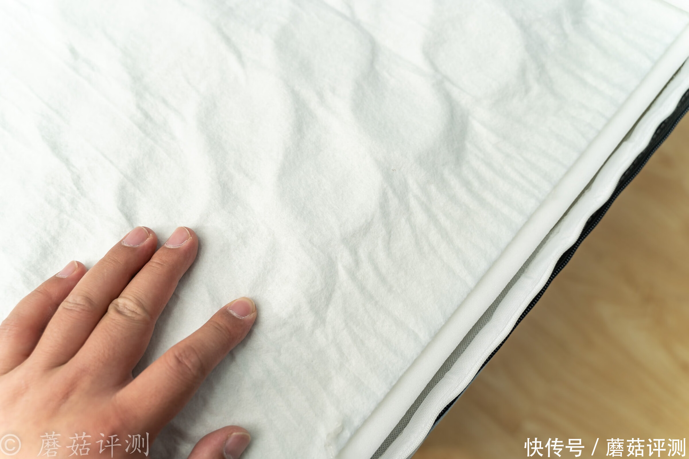 床垫|软硬兼具,好睡舒适、网易云舒零压感软硬两用弹簧床垫 体验评测