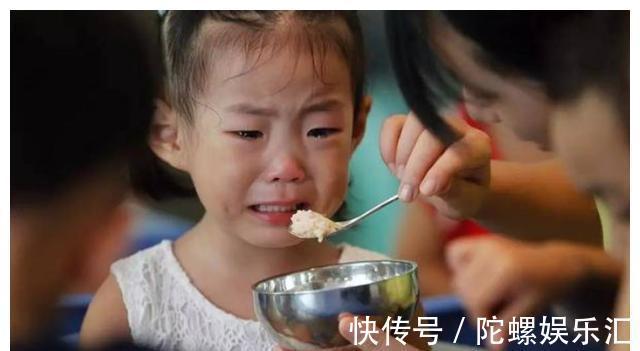 发育|3种饭正在“偷走”孩子身高,父母还在给孩子吃,耽误孩子