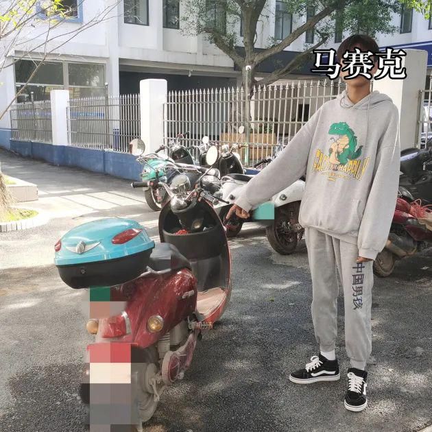 盗走|利刃行动︱盗走电车只要电瓶遗弃电车?蜀黍人、车、电瓶都要!