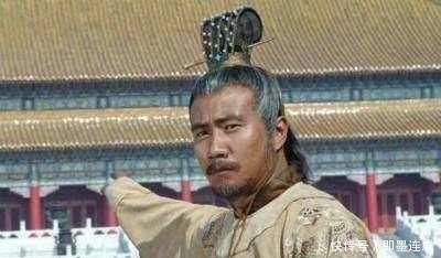 捡回|朱元璋指着猪蹄儿问,这菜叫什么沈万三机智回答,捡回一条命!